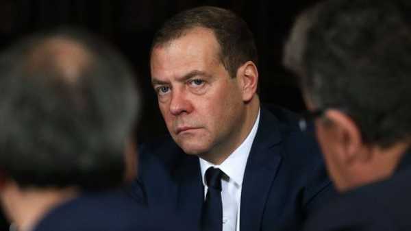 Премьер РФ Дмитрий Медведев считает блокчейн-бум опасным явлением cryptowiki.ru