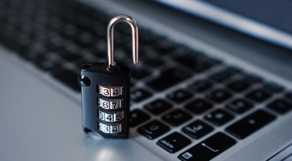 MacOS-пользователи становятся жертвами хакеров в крипточатах в Slack и Discord cryptowiki.ru